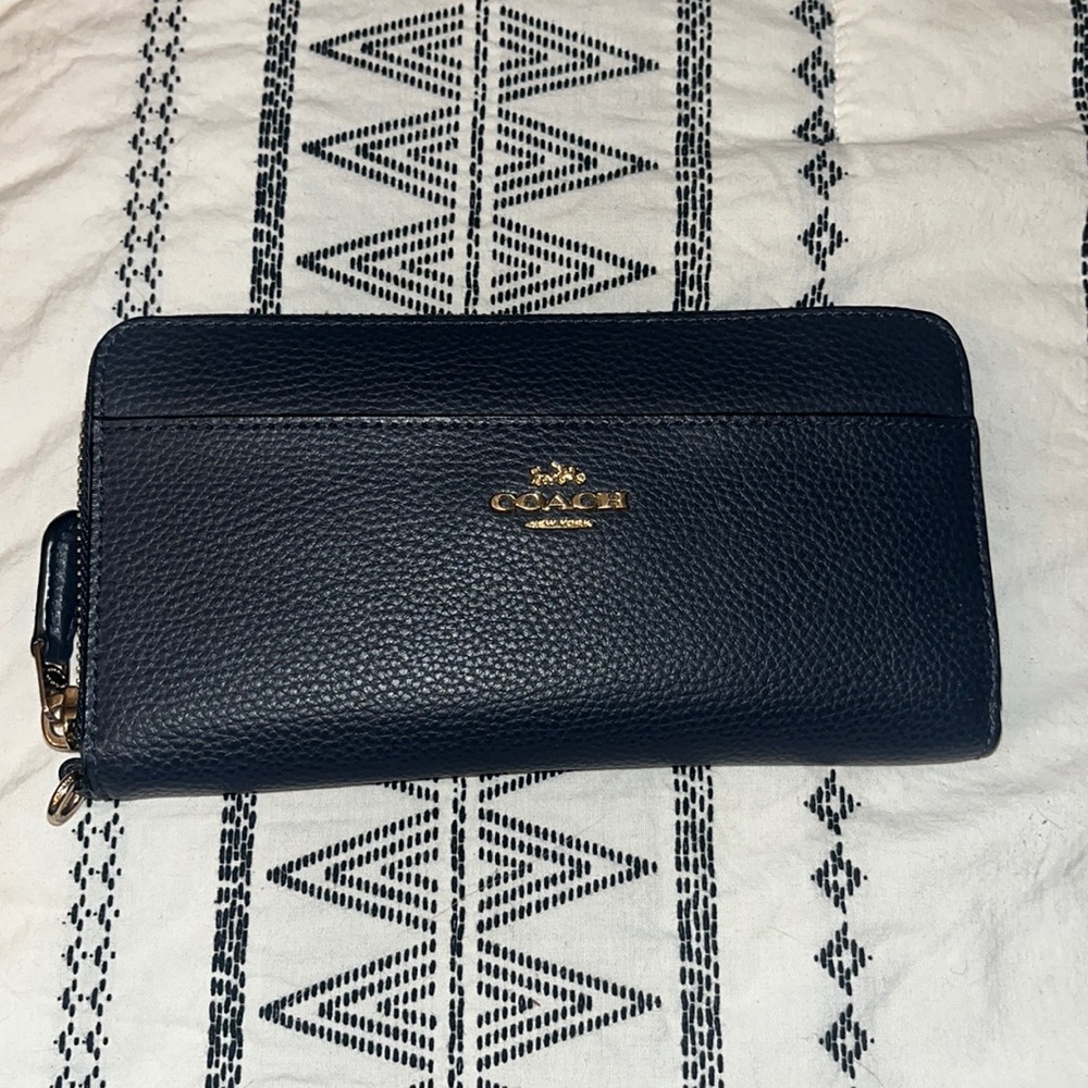 Like brand new coach wallet